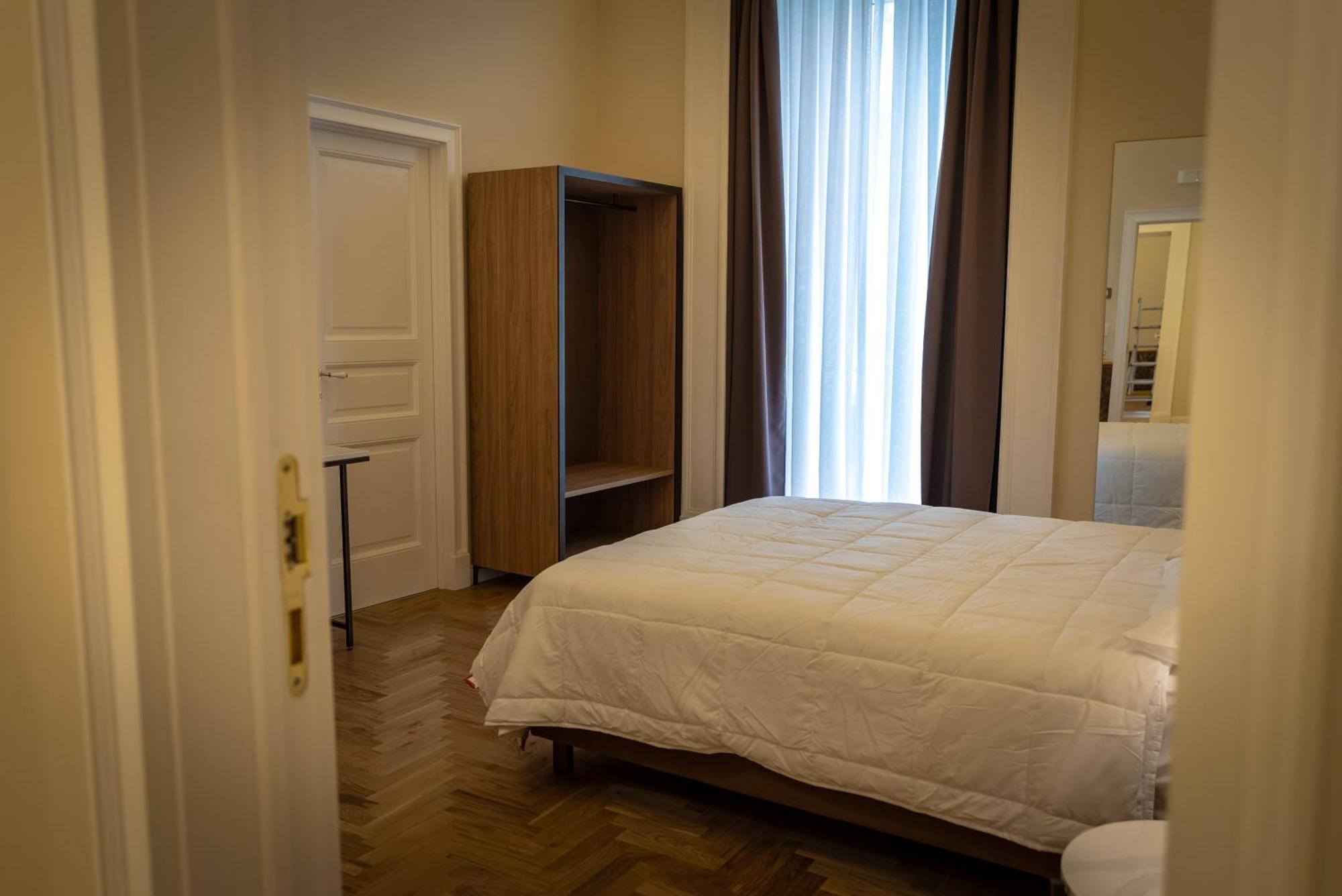 Antica Dimora Pessina Hotell Neapel Exteriör bild