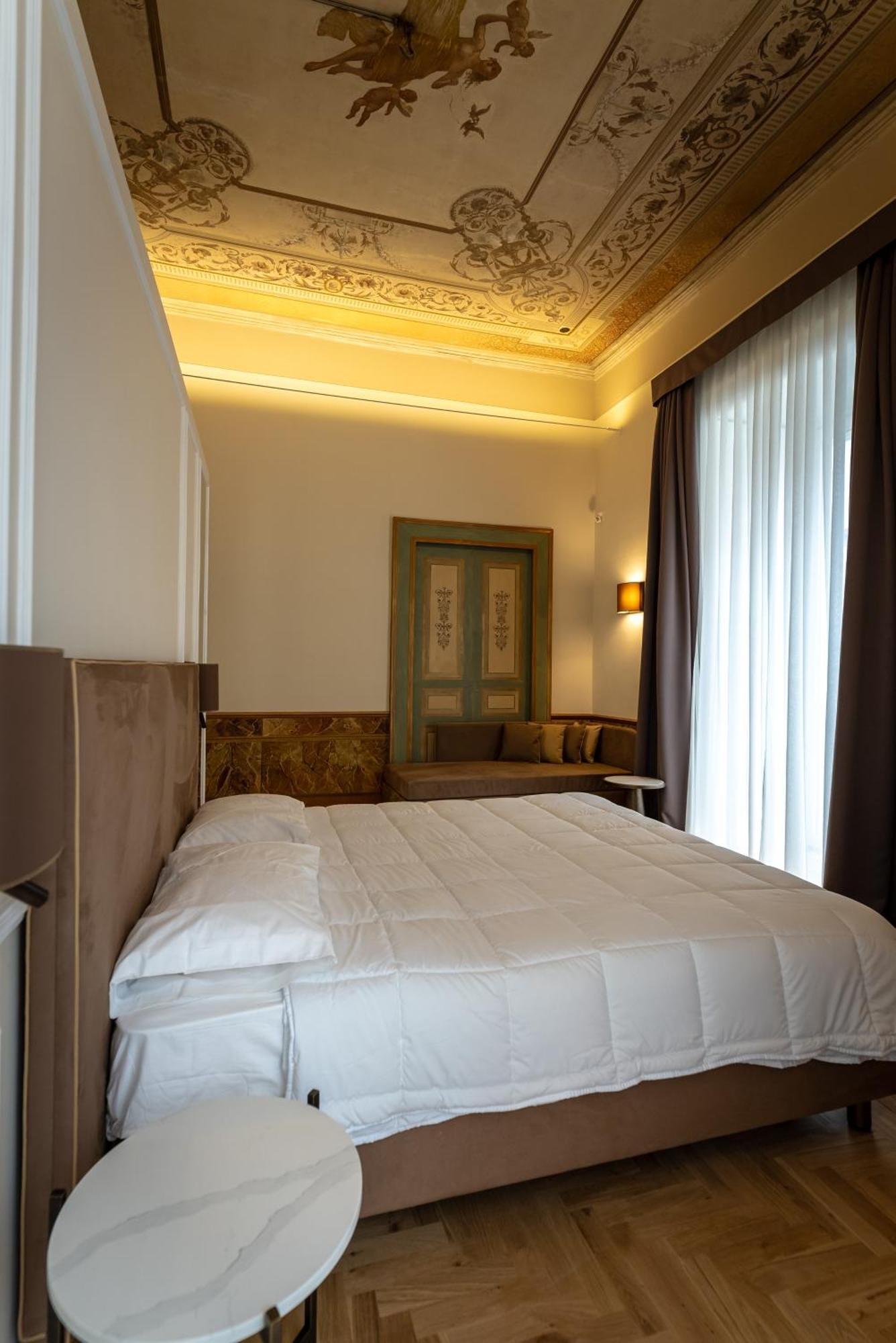 Antica Dimora Pessina Hotell Neapel Exteriör bild