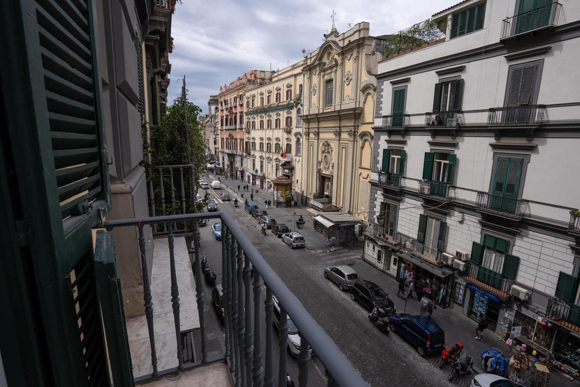 Antica Dimora Pessina Hotell Neapel Exteriör bild